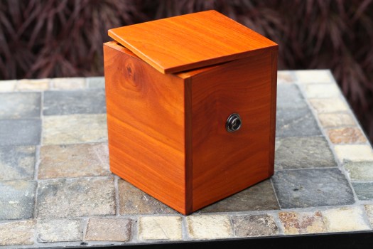 Chakte Viga deckbox by Pezui.com